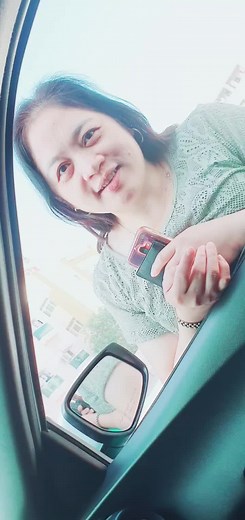 Exploring Smartphone Use Inside a Car