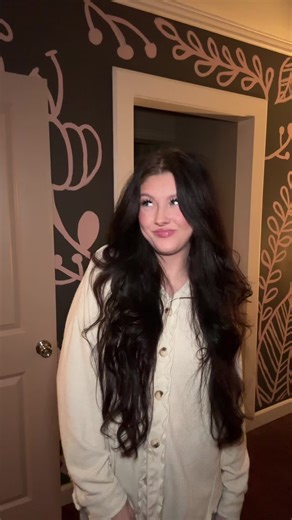 Alvis (@alvis2016)’s videos with Gratify Accidentally in Love - GRATIFY