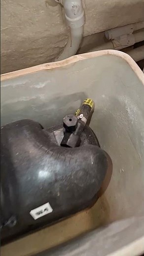 1994 Universal-Rundle Turbo Flush Toilet