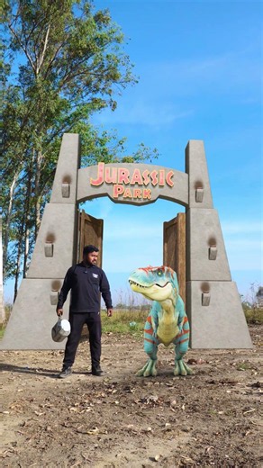 T-Rex Dinosaur Meets The God of Thunder! Epic Magic #dinosaur #dinosaurs
