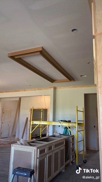 Decorative ceiling box #parati #construction #construcción #woodtok #diy #carpenter #homeideas #carpinteria