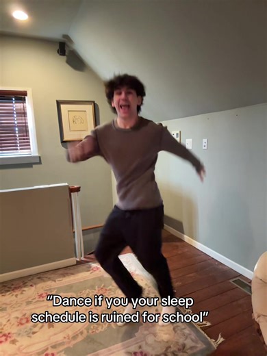 Leo C (@leorealtoks)’s video of dancing