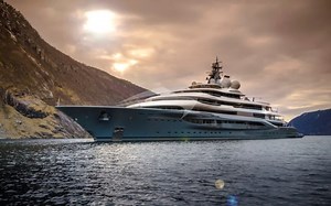 【超级游艇】“Flying Fox” 136M飞狐——世界上最大的租赁游艇