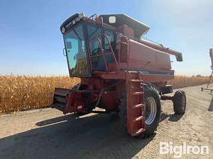 1994 Case IH 1688 Axial Flow 2WD Combine | Agriculture