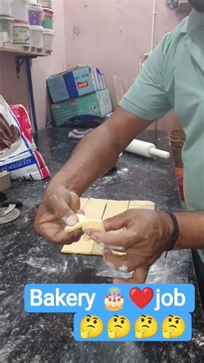 🎂🙏🙏🤔Bakery job #bakery #cake #lamingtoncake #food 👍😏😏🧁#cakenkitchen 😏🧁🤔#londoncakedesigner 🎂🎂