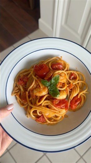 Spicy Garlic Pasta with Shrimp🍤 #recipe