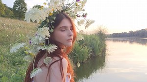 I hope you'll like this footage featuring the "Grace" chemise: https://armstreet.com/store/medieval-clothing/fine-flax-linen-chemise-with-rope-bordering-grace | ArmStreet