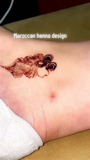 Easy Moroccan Henna Designs for Feet
