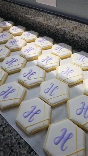 Crumbly Cravings on TikTok