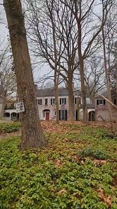 89K views · 2.9K reactions | historic mansion stuck in time #abandonedplaces #abandoned_places #forgottenplaces #abandonedhouse #abandonedbuilding #forgotten #abandonedphotography #decay #abandon_seekers #urbexing | ExploreThings | Facebook