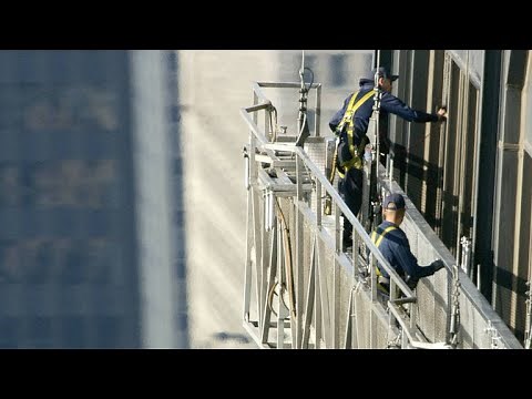 Window Cleaning One of Chicago's Tallest Buildings