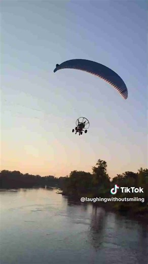 Power parachute crash in Grand Forks