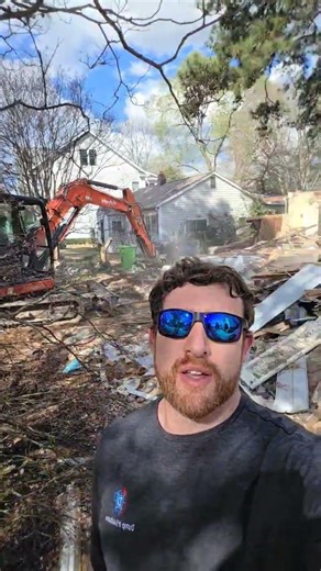 House Split in Half by Kubota Excavator 💥 | Full Demo by Dump It Solutions