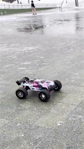 MJX. Arrma bashing. Traxxas. Backflip. Front flip. #arrma #rccar #rc #skate #bashing #mjx #traxxas
