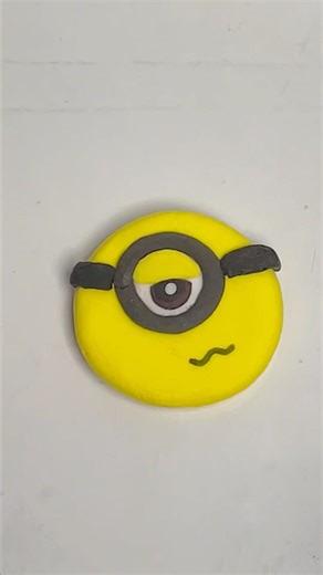 Diy easy minion Clay art #yt #yt #diy #diykeychain #paperanimal #kawaiicraft #minionbanana #unicornd