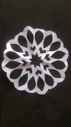 Easy and beautiful paper snowflake craft using simple paper cutting ✂️❄️