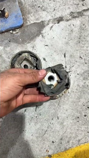 Volkswagen engine mount replacement automatic #dreamscreenai #automobile