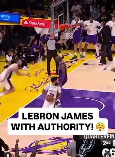 Lebron with the ferocious dunk! 😳 #lebronjames #lebron #lakers #nba #basketball #trending #reels
