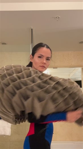 𝐊𝐀𝐓𝐘𝐀 𝐋𝐄𝐄 on Instagram: "I make clothing that takes space. It visibly extends personal space that’s appears unavailable to others. #origami #accordion"