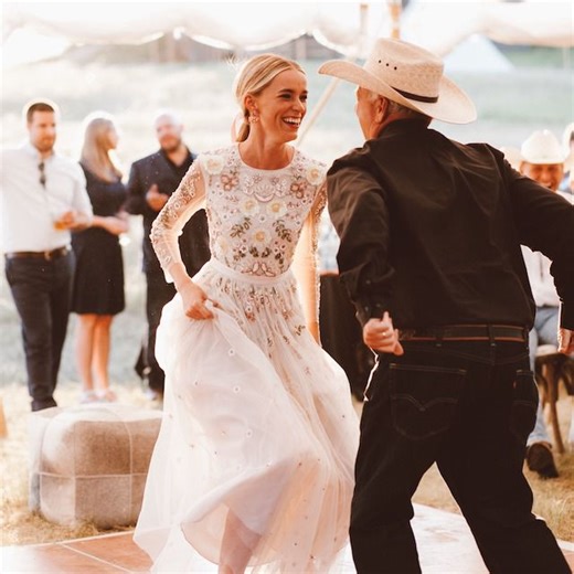 95 Country Wedding Songs That Are All About Love