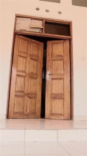 𝑪𝑬𝑶 𝒐𝒇 𝑫𝒊𝒐𝒓'𝒐 🕺 on Instagram: "BABA!! 😄🇰🇪 WE WILL MISS YOU!! ❤️ I Am Still Trying To FATHOM THAT RAILA AMOLO ODINGA IS NO LONGER WITH US!! 😔 I GREW UP WATCHING HIS SPEECHES ON THE BIG SCREEN SINCE I WAS BORN LITERALLY!! 😩 JOWI JOWI 🕊"