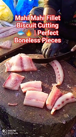 Mahi Mahi Fillet Biscuit Cutting 🐟🔥 #MahiMahi #FishFillet #BonelessFish #SeafoodShorts #KnifeSkills
