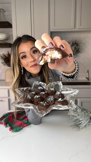 These Martha Washington Candies are the cherry best! 🍒🍫 Martha Washington Candy is some of the very best vintage joy! It's made with a sweet coconut, toasted pecan, and maraschino cherry filling, dipped in chocolate. Let our friend @megsescapdes show you how to achieve this easy, delicious holiday treat! GET THE RECIPE: https://bit.ly/3tqEoEN 🧑‍🍳 Recipe submitted by: Meg Smith #food #foodie #marthawashingtoncandy #cherry #cherrydesserts #cherryrecipes #chocolate #chocolaterecipes #holidaybak