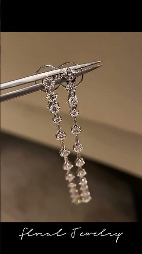 💎 Lab-Grown Diamond Drop Earrings