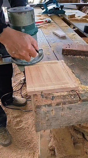 Sudiman on Instagram: "Cara praktis bikin panel pintu menggunakan table saw. #reels."