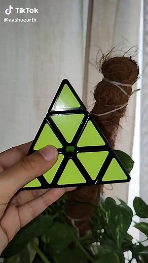 Fastest Way To Solve A Triangle Rubix Cube