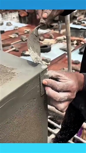 Forming, smoothing a right angle corner on a building column for a precise and professional finish