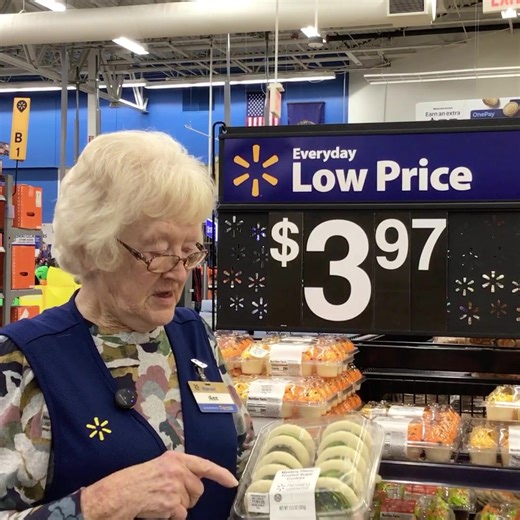 Come on down and try our mystery flavored frosted sugar cookies. Tell us in the comments what flavor they are. #weloveann walmart.onelink.me/UIev/WalmartLocal | Walmart Ashland - U.S. Route 60