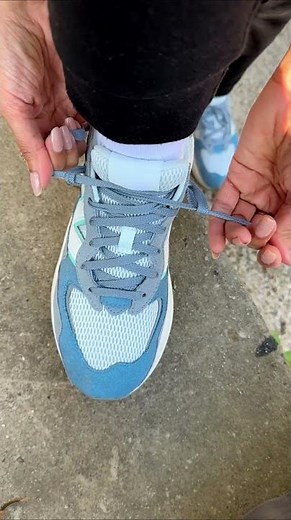 How to Tie a Heel Lock