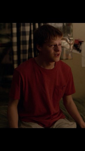 fysbw | When men show up for men Casey Affleck’s powerful moment in Manchester by the Sea when he bursts into Lucas Hedges’s room is a raw display... | Instagram