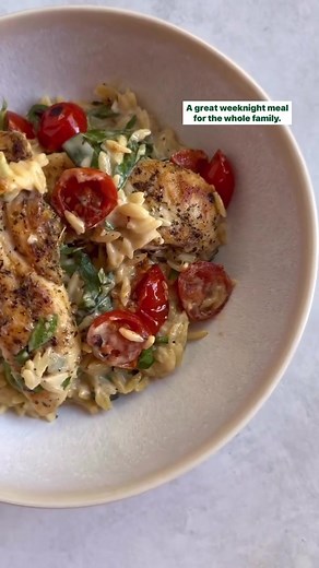 CREAMY RISONI WITH CHICKEN, CHERRY TOMATOES & SPINACH Creamy, flavoursome and so tasty!!! This is a great meal to make for the whole family. Serves 4 Ingredients: 6-8 chicken tenderloins (approx. 700g) 1 tablespoon plain flour 1 tablespoon lemon & herb seasoning 2 tablespoons extra virgin olive oil 2 cups cherry tomatoes 1 tablespoon extra virgin olive oil 1 tablespoon butter 2 shallots, finely diced (or one brown onion) 2 cloves garlic, finely diced 1 large zucchini, finely diced 1 cup risoni 1