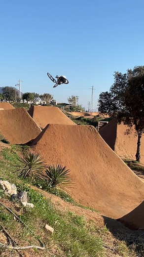 Trails 🤎 ive missed the dry dirt.