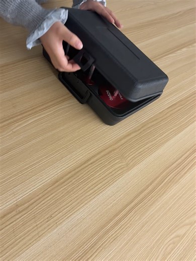 Say goodbye to leaks and imperfect fits. This sturdy pipe reamer quickly widens and smooths any pipe diameter, ensuring a perfect connection. The comfortable handle reduces fatigue, and the carrying case keeps everything organized and protected. A reliable choice for contractors and home renovators. #PipeFitting #PlumbingTools #HomeImprovement #ProTools #PipeWork