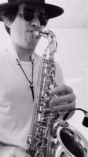 No man no cry - Worakls & Jimmy Sax rework #saxophone #instagram #music #livemusic #dj Version entière sur YouTube 🎷🎷🎷 https://youtu.be/0P2ixxUuKRU?si=9ySdcWf8lkBiD7Ga | Rwan Sax