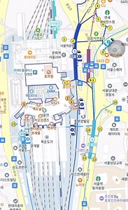 今天早上把Kakao map更新後，發現地圖上會即時顯示地鐵的車班動態，也太方便了！ 看小車車們走走停停、會車交錯，好可愛好療癒啊（心） 讓人期待看下班時間的繁忙畫面（無誤） 🇰🇷 首爾行前準備與七天行程表：https://windko.tw/seoul-7day 🇰🇷 釜山九天行程表：https://windko.tw/busan-9day P.S.不需要做任何設定，只要把APP更新，放大地圖就可以看到了喔。 . 🎫 玩釜山必備的VISIT BUSAN PASS購買連結：https://www.kkday.com/zh-tw/product/138477?cid=5512 -輸入折扣碼「KKNTSUM」享95折- 💰 韓國WOWPASS也可以在官方蝦皮賣場購買：https://s.shopee.tw/40U7F3sMYM -註冊時輸入推薦碼【BF2J3M6W】，享有0.5%外幣儲值現金回饋- | Windko。臺灣/韓國/旅遊美食生活