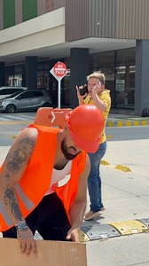 Me vestí de constructor 👷🏽en Barranquilla y esto pasó 😂 | Eidevin Lopez Gomez