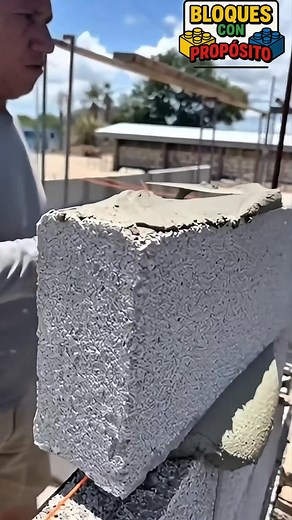 ¡Transformando ideas en estructuras sólidas! 💪 Nada como ver cómo un proyecto cobra vida paso a paso. #Construcción #Arquitectura #TrabajoDuro #ProyectosQueInspiran 👷‍♂️🔥 | Bloques con Propósito
