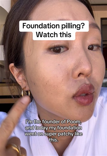 My foundation started pilling today… so here’s what caused it how I fixed it 👇 #makeuptips #makeuphack #makeuptutorial #foundation #acnesafe