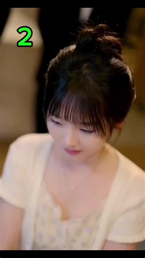 She's young and beautiful that the CEO fell in love after spending one night together, age doesn't matter. Follow like and share and comments for our next Chinese drama like this!! #chinesedrama #chinese #chinese_drama