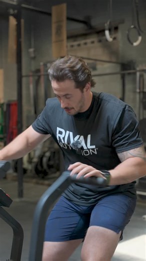 The Echo Bike feels harder than it should… and this is why. 🚴‍♂️ You’re pushing AND pulling those handles because they move both directions. Seems logical. But here’s the issue: When you pull back, your leg on that side is already driving down. Two limbs, same power output. On the flip side, your arm pushes forward while your leg just floats. Zero contribution. So you’ve got one side overworking and the other side freeloading. Not efficient at all. 🤯 What you should do: ✅ Push handles forward 