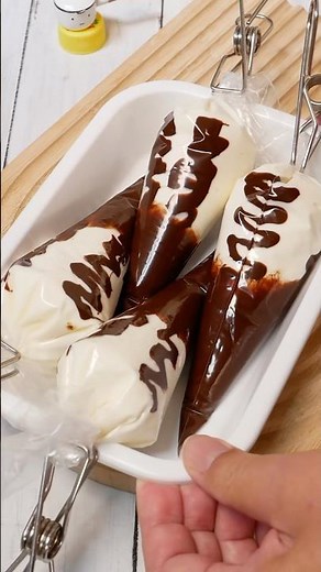 材料3つ！絞り袋で作る「パリパリチョコの濃厚ミルクチョコアイス」 #アイスクリーム #チョコレート #recipe #おうちカフェ #簡単レシピ