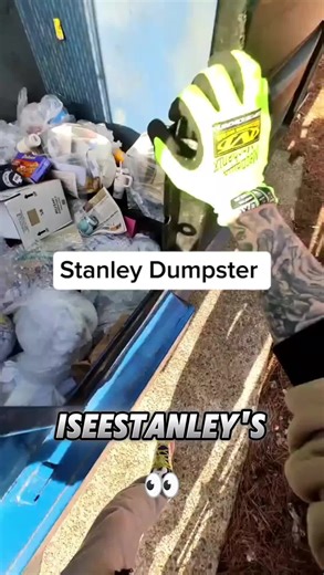 Dumpster loaded with Stanley cups but employees did this!! 😔 Can these be saved😱 #help #sad #stanley #stanleycup #dumpsterdiveking