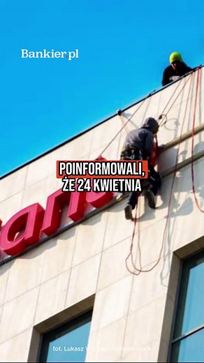 TO KONIEC SANTANDERA! 🏦 Santander Bank Polska poinformował, że w weekend 24–26 kwietnia planuje rozpocząć rebranding, czyli formalną zmianę marki na Erste Bank Polska. To kolejny etap procesu integracji z austriacką Erste Group, która od 9 stycznia jest głównym akcjonariuszem banku po sfinalizowaniu transakcji zakupu 49 proc. akcji Santander Bank Polska i 50 proc. akcji Santander TFI. Zmiana szyldu nie wymaga żadnych działań ze strony klientów. Dotychczasowe umowy pozostaną w mocy, numery rachu