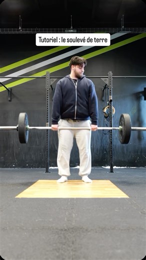 Pro-fit | Le club de sport on Instagram: "🏋️‍♂️ Le soulevé de terre est un mouvement essentiel en musculation Il permet de renforcer le dos, les jambes, les fessiers et la sangle abdominale, tout en améliorant la force globale et la posture au quotidien 🧍‍♂️🧍‍♀️ ✅ Intégré correctement dans un programme d’entraînement, le soulevé de terre aide à développer une force utile au quotidien, à limiter les douleurs dorsales et à progresser sur de nombreux autres exercices. 🎯 Vous souhaitez progresse