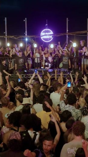 I feel GOOOD 😌 MY FULL BLOCK PARTY DJ SET IS NOW UP ON YOUTUBE! one of my FAV SETS EVER