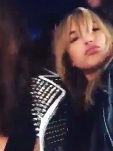 Hails & Bells 2015 #haileybaldwin #bellahadid #hails #hailey #haileybieber